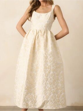 Lulu's Cream Floral Jacquard Maxi Dress